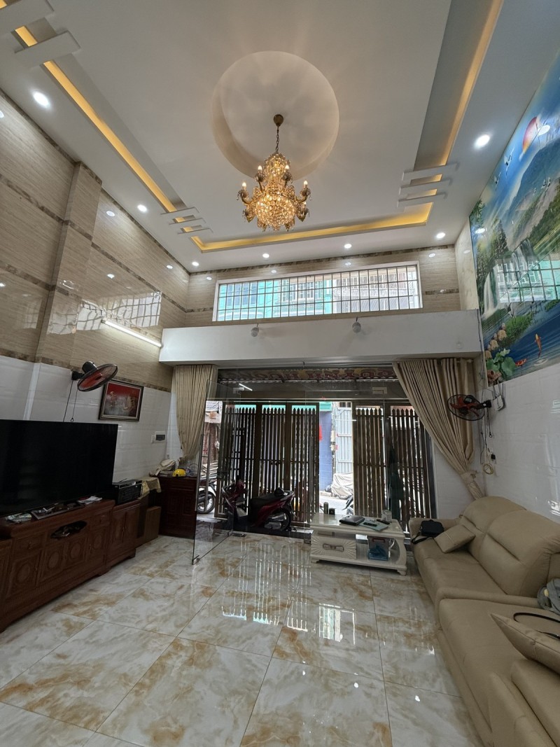 bán nhà 85m2 6 phòng ngủ Tân Bình