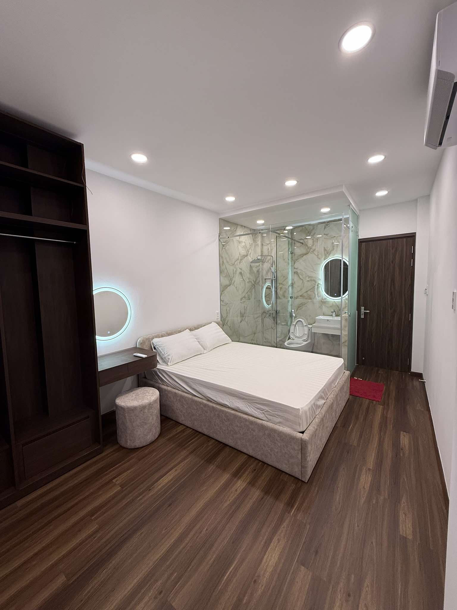 bán nhà đẹp full nội thất Phường 2 gần sân bay