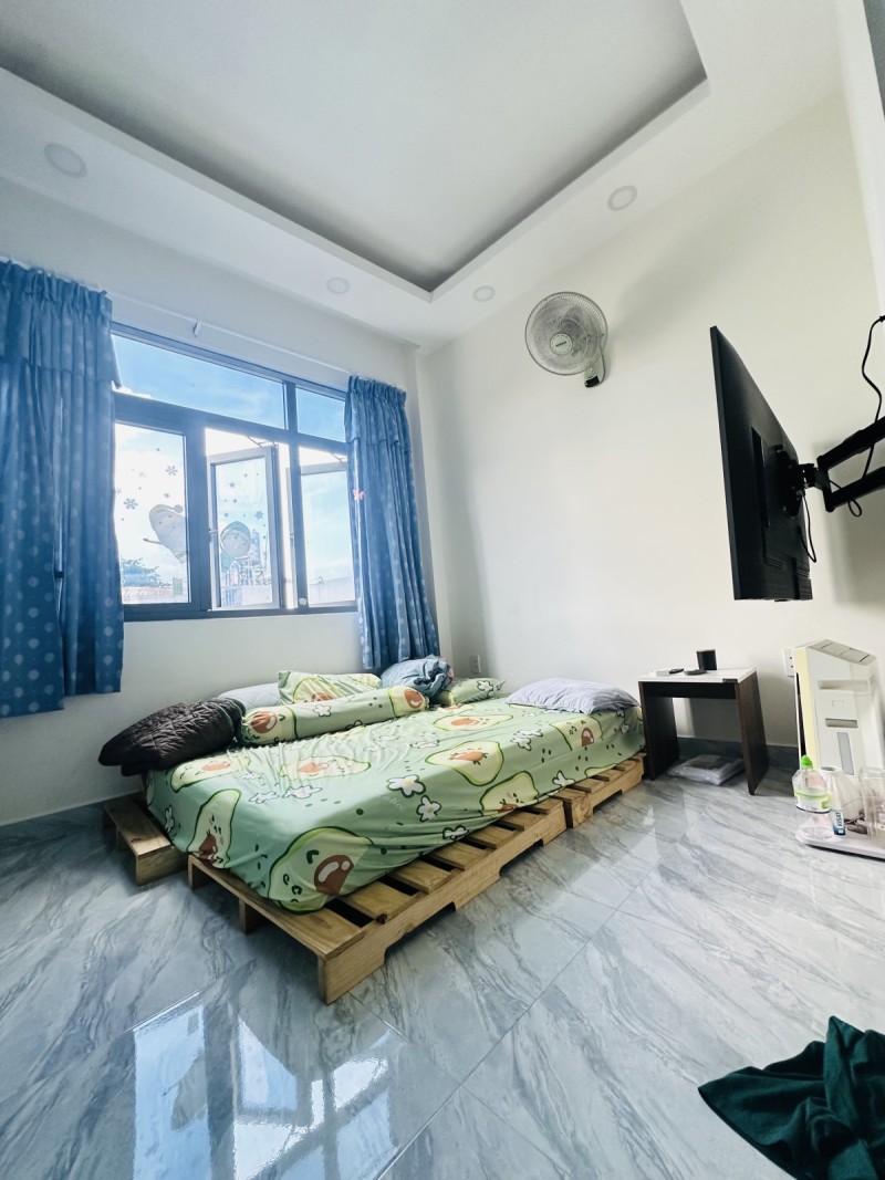 nhà có sổ hồng riêng phường Tân Thành Tân Phú