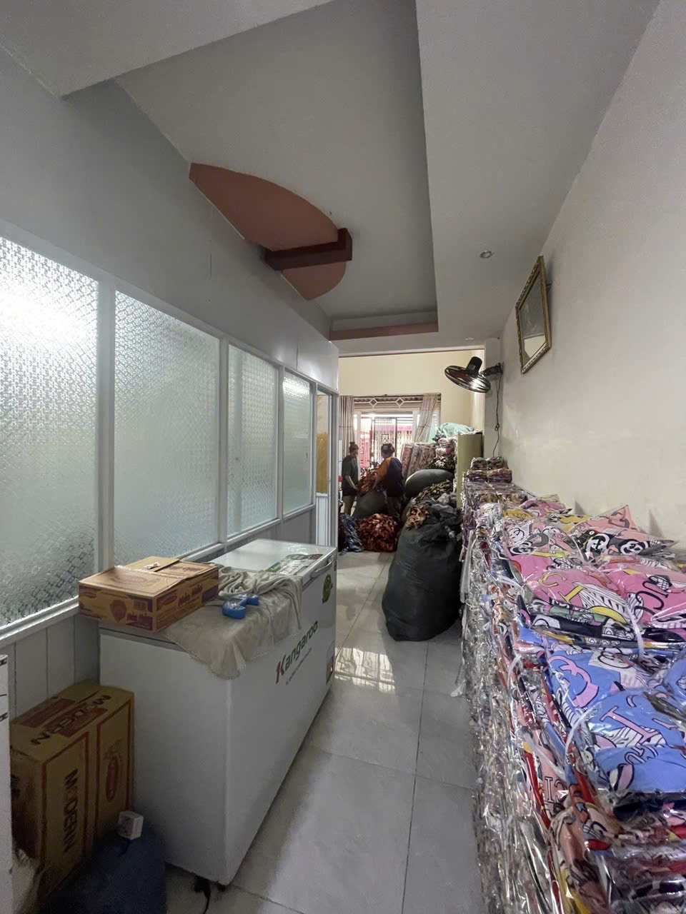 nhà hẻm thông xe tải quay đầu