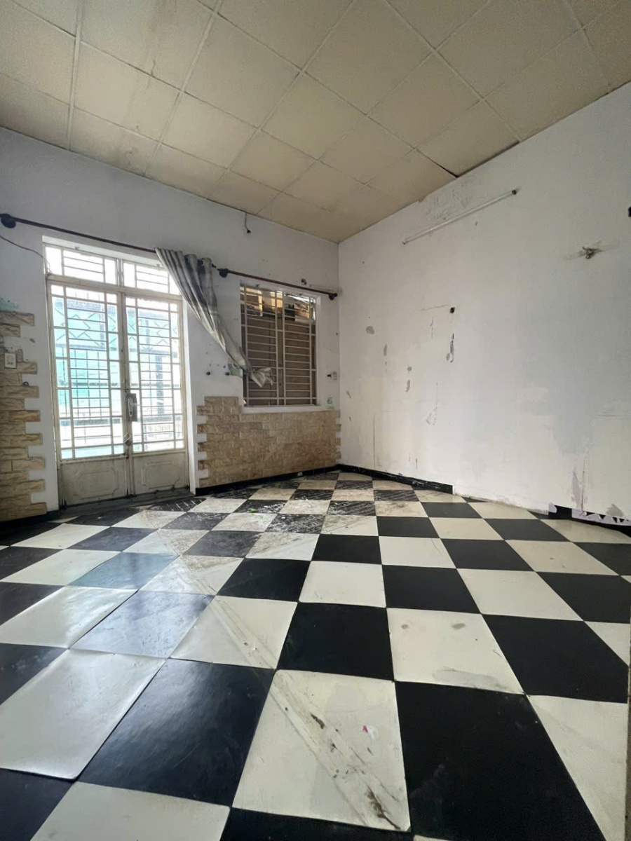 nhà cho vợ chồng trẻ
