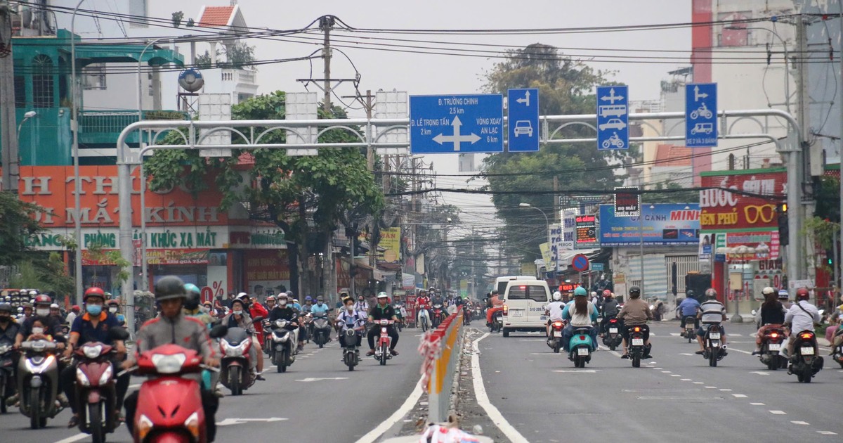 Cận cảnh đường Tân Kỳ Tân Quý mở rộng lên 30m, thông xe trước Tết Nguyên  đán | Báo Pháp Luật TP. Hồ Chí Minh