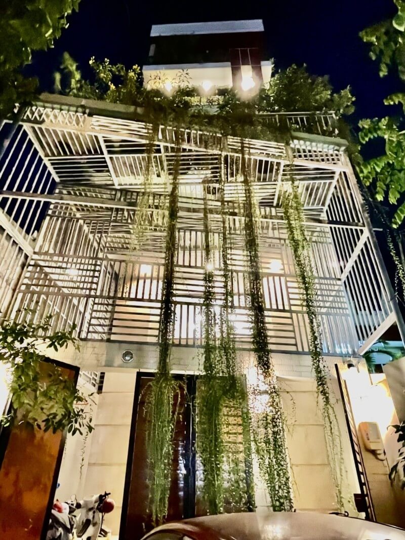 bán biệt thự mặt tiền Nguyễn Thị Sóc