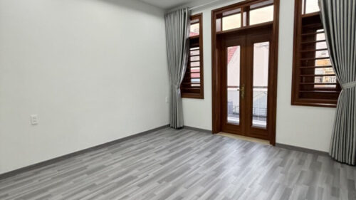 Bán nhà Lê Văn Quới