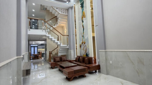 Bán nhà Lê Văn Quới