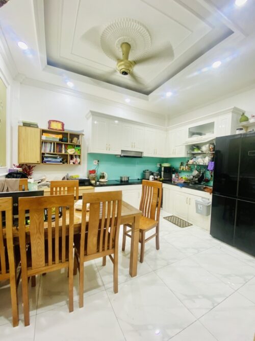Bán nhà 5,7 tỷ Tân Phú, 43m² ngang 4,3m, ô tô, Tân Sơn Nhì 9 ban nha 5 7 ty tan phu tan son nhi 2