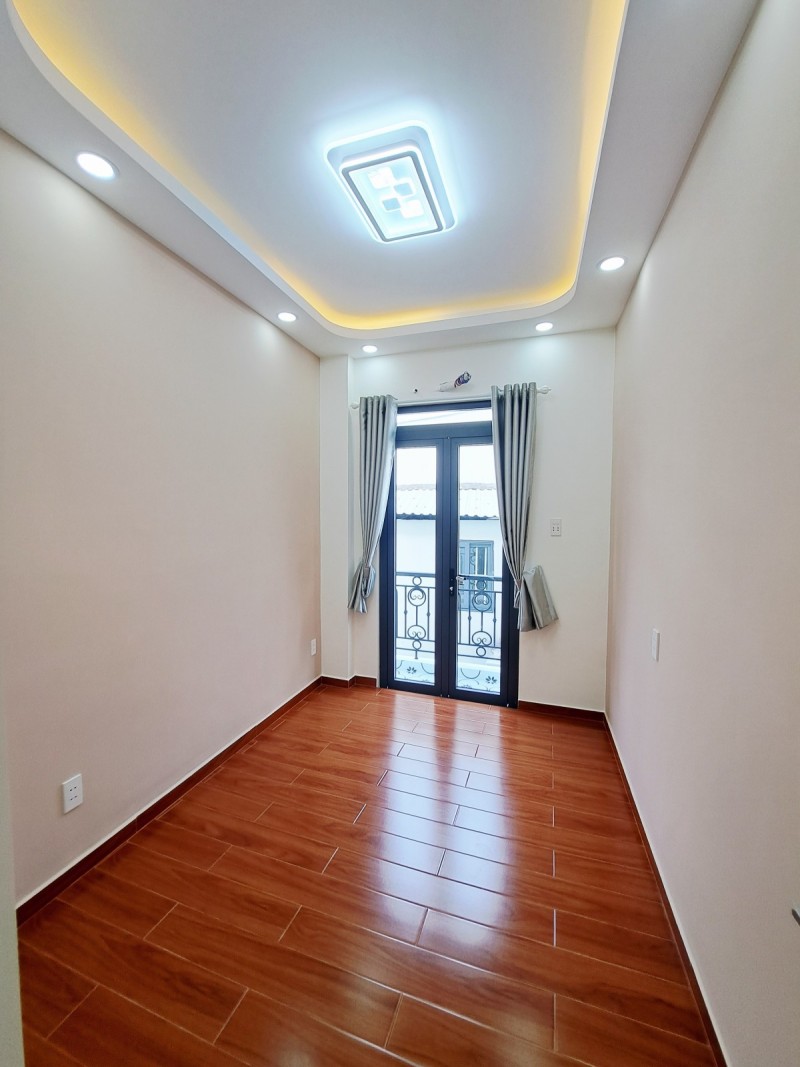 Bán nhà Tân Phú 3 tỷ 8 – ngang hơn 5m, 2 tầng, 2 phòng ngủ 10 ban nha tan phu 3 ty 8 ngang 5m 2 tang 6